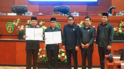 DPRD bersama Pemkab PPU Setujui Enam Raperda Menjadi Perda