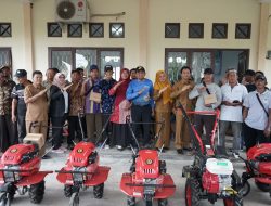 Bupati PPU Serahkan Puluhan Alsintan Untuk Menunjang Produktivitas Pertanian