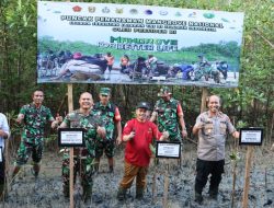 Sekda PPU Hadiri Penanaman Mangrove Serentak Se-Indonesia