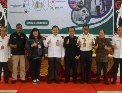 Sekda PPU Membuka Sosialisasi dan Diskusi Standar Pelayanan Publik