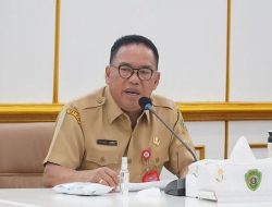 Makmur Marbun Berikan Arahan kepada Supir Armada Dinas Lingkungan Hidup