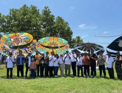 Kite Festival Layang-Layang di Pantai Corong PPU Resmi Dibuka oleh Pj. Bupati M.Zainal Arifin
