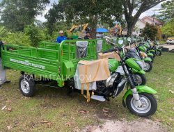 DLH PPU Terima Hibah Enam Kendaraan Pengangkut Sampah