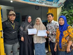 Wujud Kepedulian, DPC Peradi Penajam Berikan Santunan Kematian kepada Keluarga Anggotanya