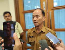 Pembongkaran Jembatan Besi Tenggarong Dihentikan Sementara Setelah Diskusi Panjang