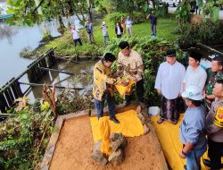 Tradisi Tempong Tawar Tandai Awal Pembangunan Jembatan Baru di Tenggarong