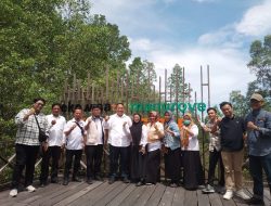 Camat Penajam Sambut Kunjungan Kementerian Kehutanan, Tinjau Rencana Pembangunan Jembatan Ekowisata Mangrove Kampung Baru