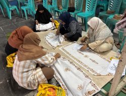 Kelurahan Petung Gelar Pelatihan Membatik sebagai Upaya Pemberdayaan Perempuan