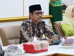 Wabup Waris Muin Tekankan Peran Guru PAUD sebagai Pondasi Pembentukan Karakter Anak di HGN ke-80