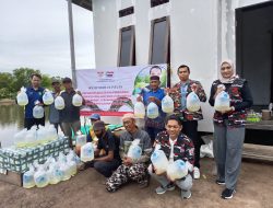 Dorong Pertumbuhan Ekonomi Masyarakat, LMP PPU Salurkan Ribuan Bibit Ikan dan Bantuan UMKM
