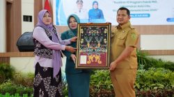 Peringatan HKG PKK Ke-54, Bupati PPU Launching Website, SIM PKK, SIM Posyandu dan Batik PKK